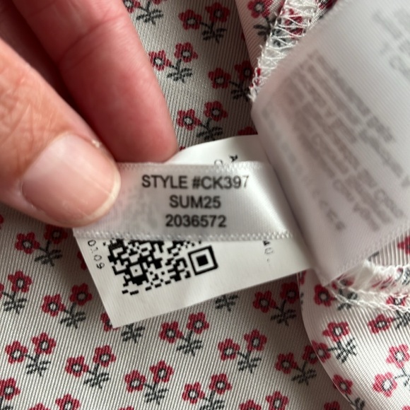 J. Crew Wren lace trim dress, glossy floral, 10 NWT
Great EASTER DRESS! - Picture 9 of 11